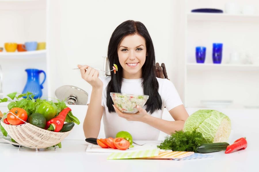 Da dầu là gì? Cách chăm sóc da dầu tránh khỏi mụn
