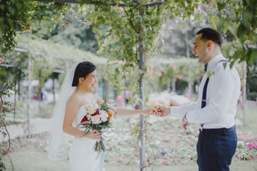 Có nên chụp ảnh pre wedding không, chụp ảnh pre wedding và chụp ảnh phóng sự cưới cái nào quan trọng hơn?, nên đầu tư ngân sách và thời gian cho việc chụp ảnh như thế nào?